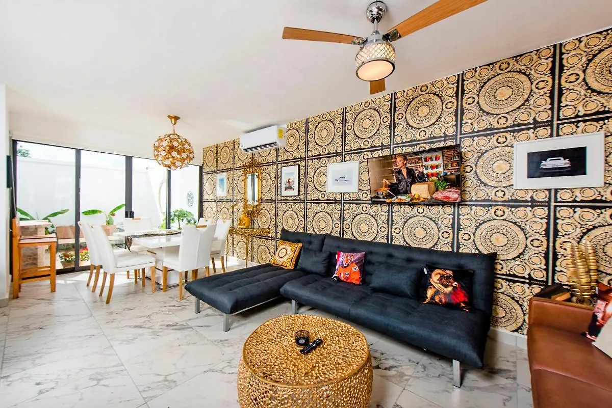 Charming & Comfortable House, 15 Min To Downtown Playa del Carmen México