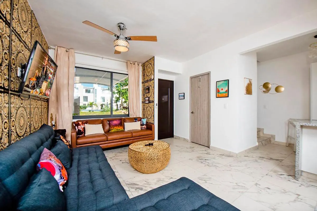 Charming & Comfortable House, 15 Min To Downtown Playa del Carmen México