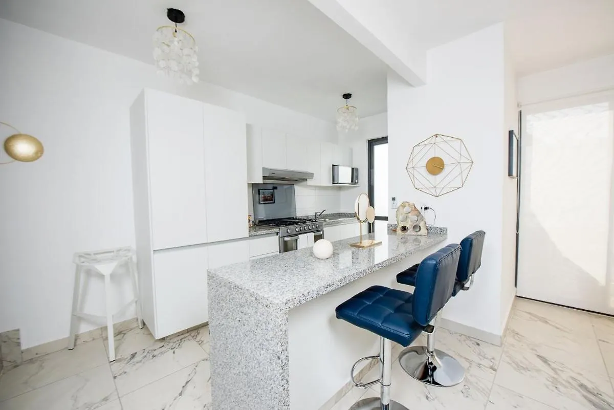 Charming & Comfortable House, 15 Min To Downtown Playa del Carmen México